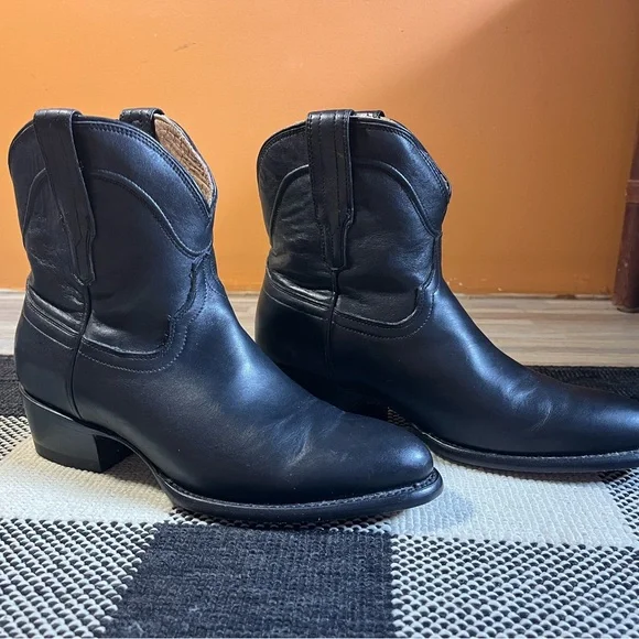 Tecovas Penny Black Heeled Boots - Picture 7 of 9